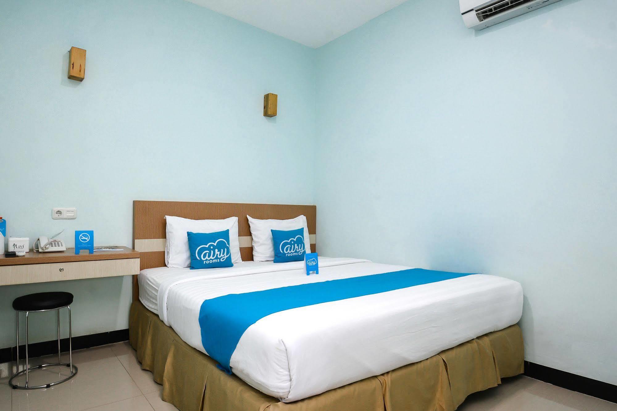 Amaliun Hotel Медан Екстериор снимка