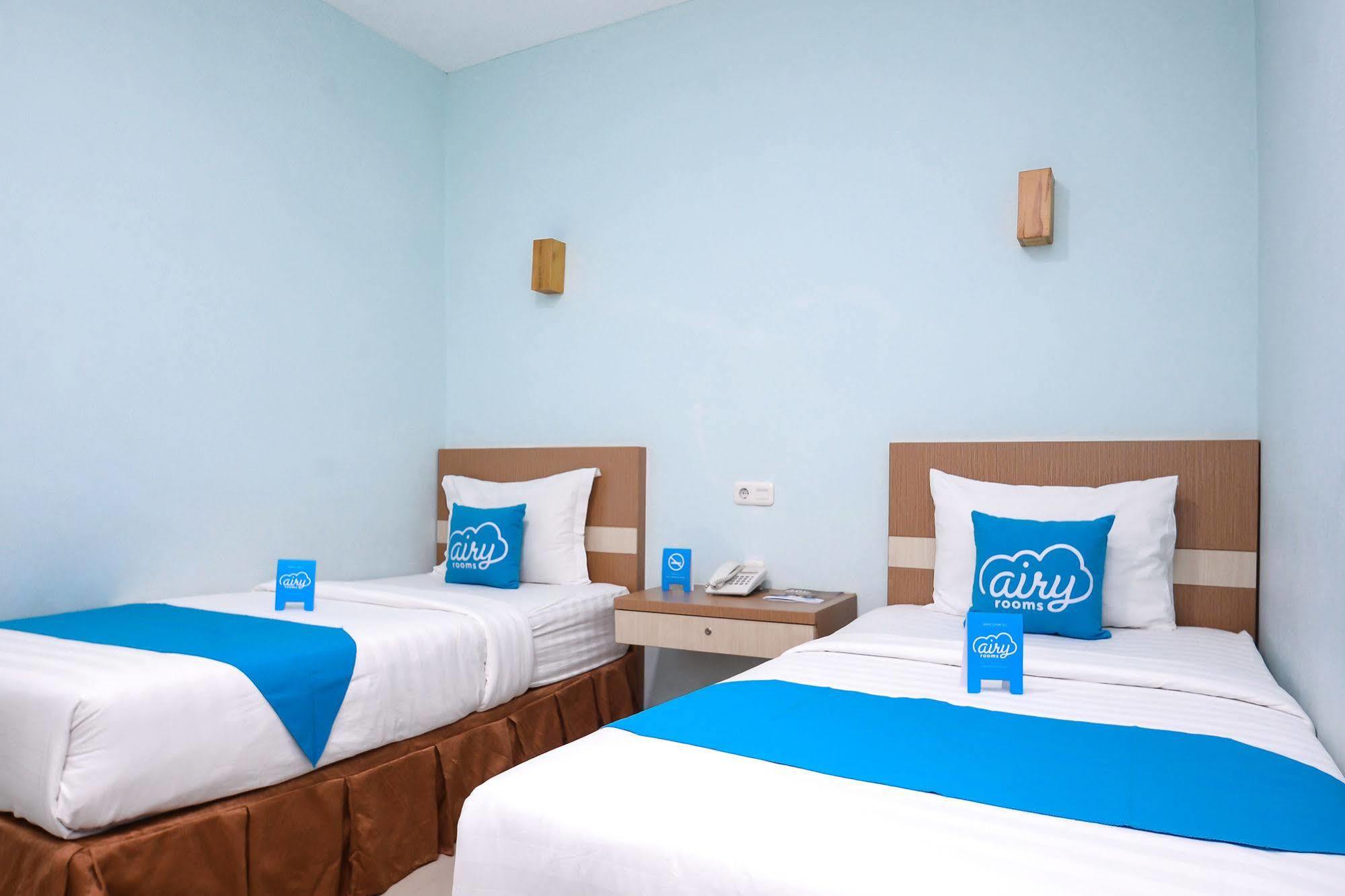 Amaliun Hotel Медан Екстериор снимка